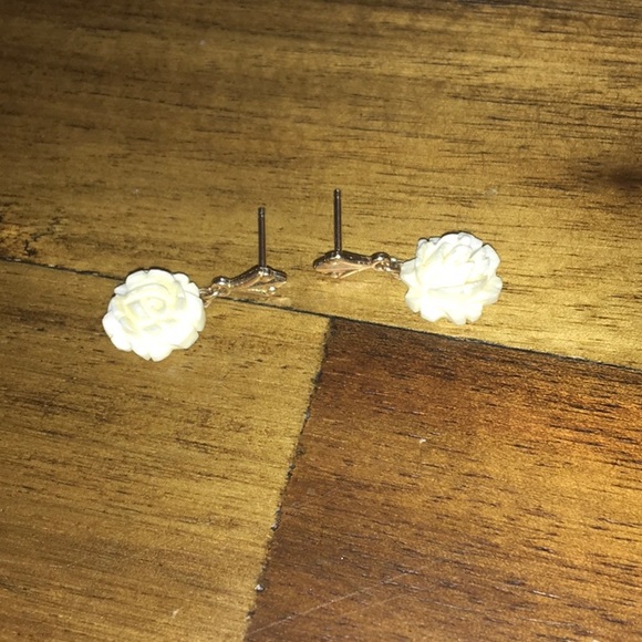 Gold & Ivory Colored Rose Earrings - Picture 3 of 5